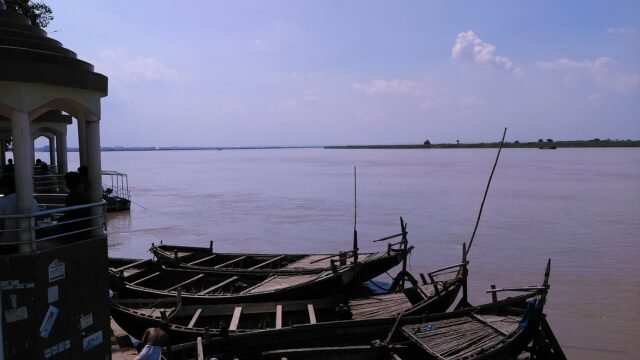 boats on the Ganga in Patna.