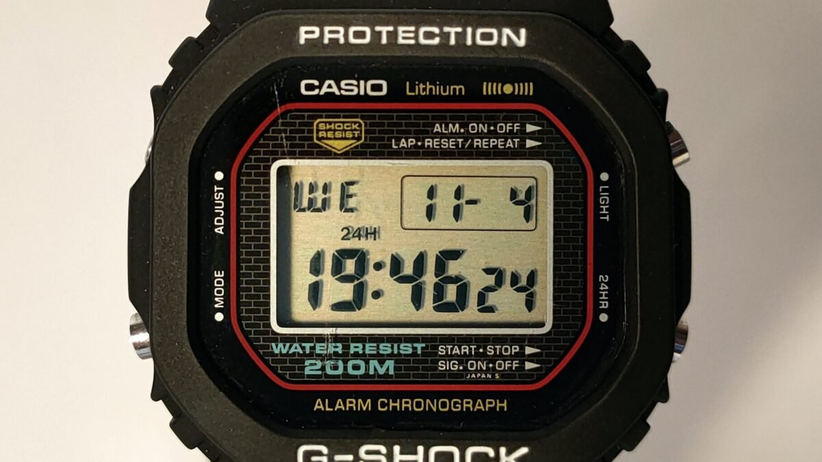 Original 1983 Casio G-Shock DW-5000C digital watch