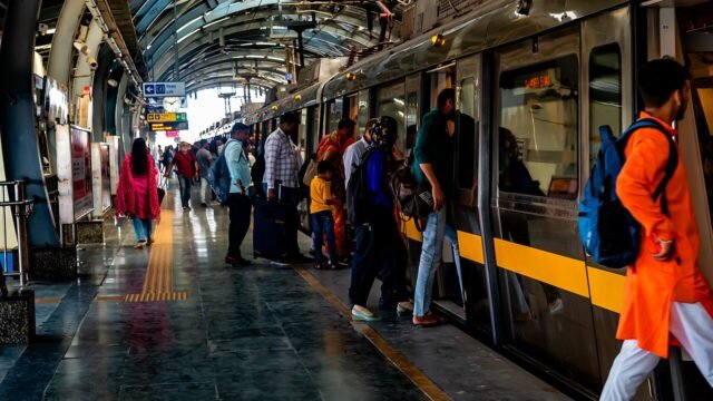 Delhi Metro Station (P1140769)
