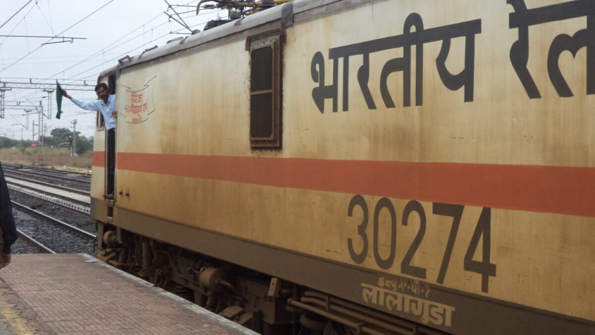 Railway staff get 78-day bonus; other central staff up to ₹6,908