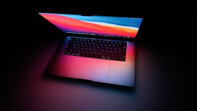 Apple MacBook Pro laptop, earlier model