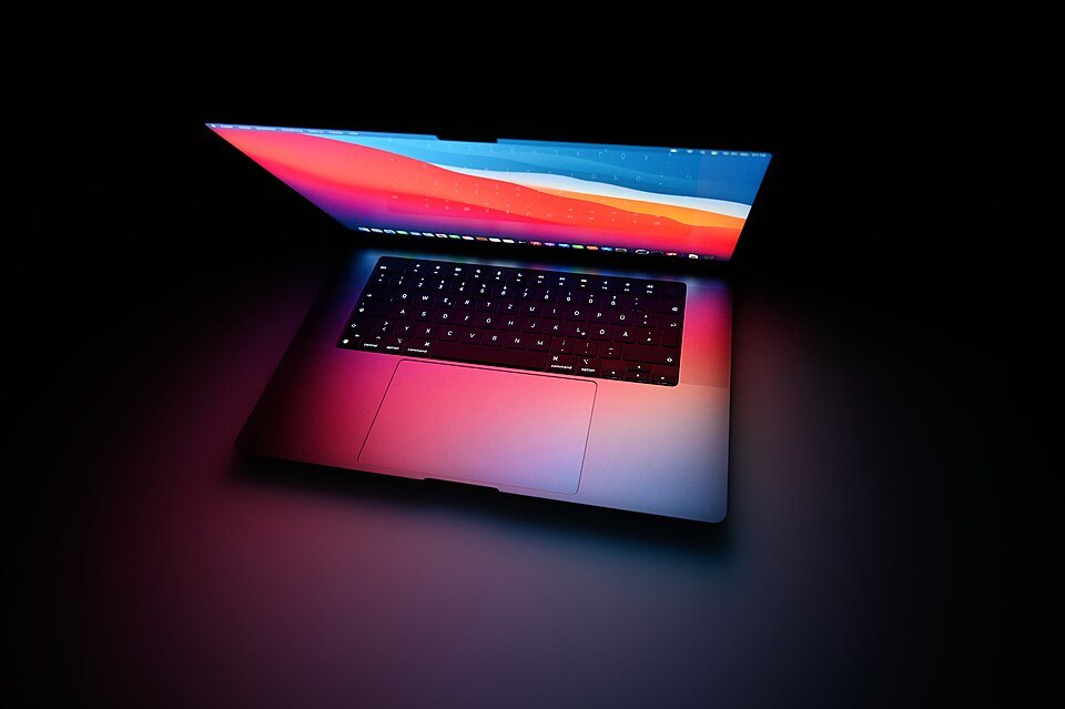 Apple MacBook Pro laptop, earlier model