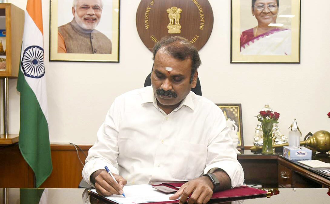 L Murugan assuming charge as Minister of State.