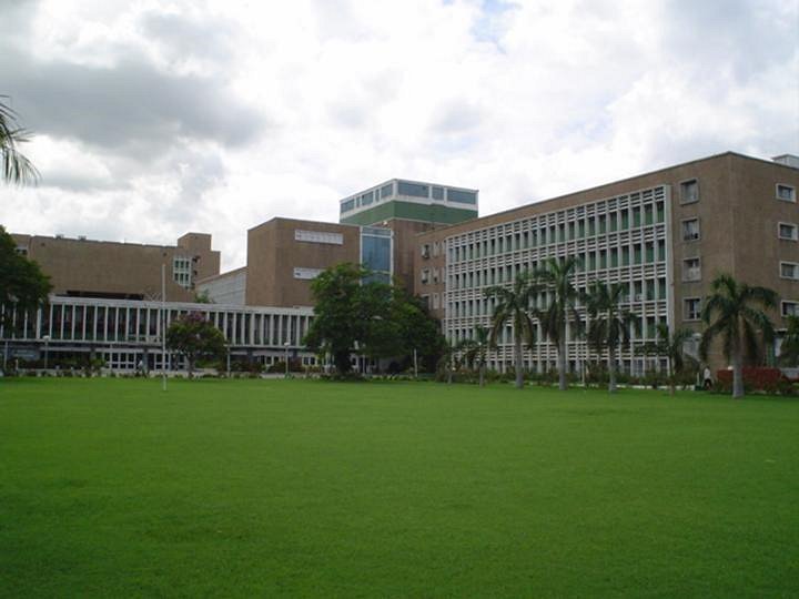The central lawn of AIIMS New Delhi