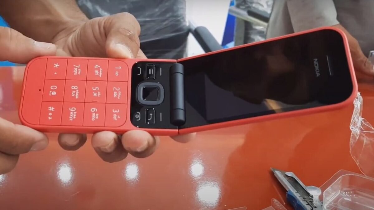 An earlier Nokia flip phone model, shown for representation