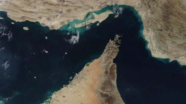 Strait of Hormuz (MODIS 2020-12-04)
