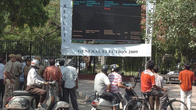 The Electronic Digital Display Board at the office of the Election Commission of India displaying the results of General Election-2009 for the public, at Nirvachan Sadan, in New Delhi on May 16, 2009