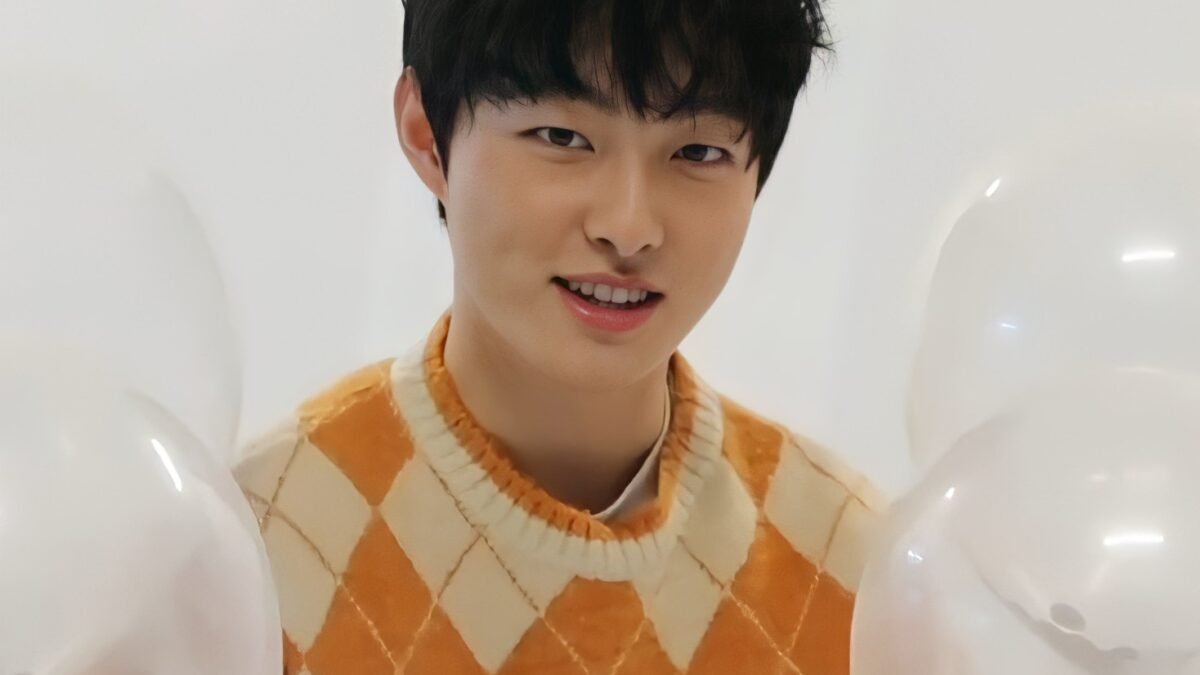 Actor Yoon Chan-young